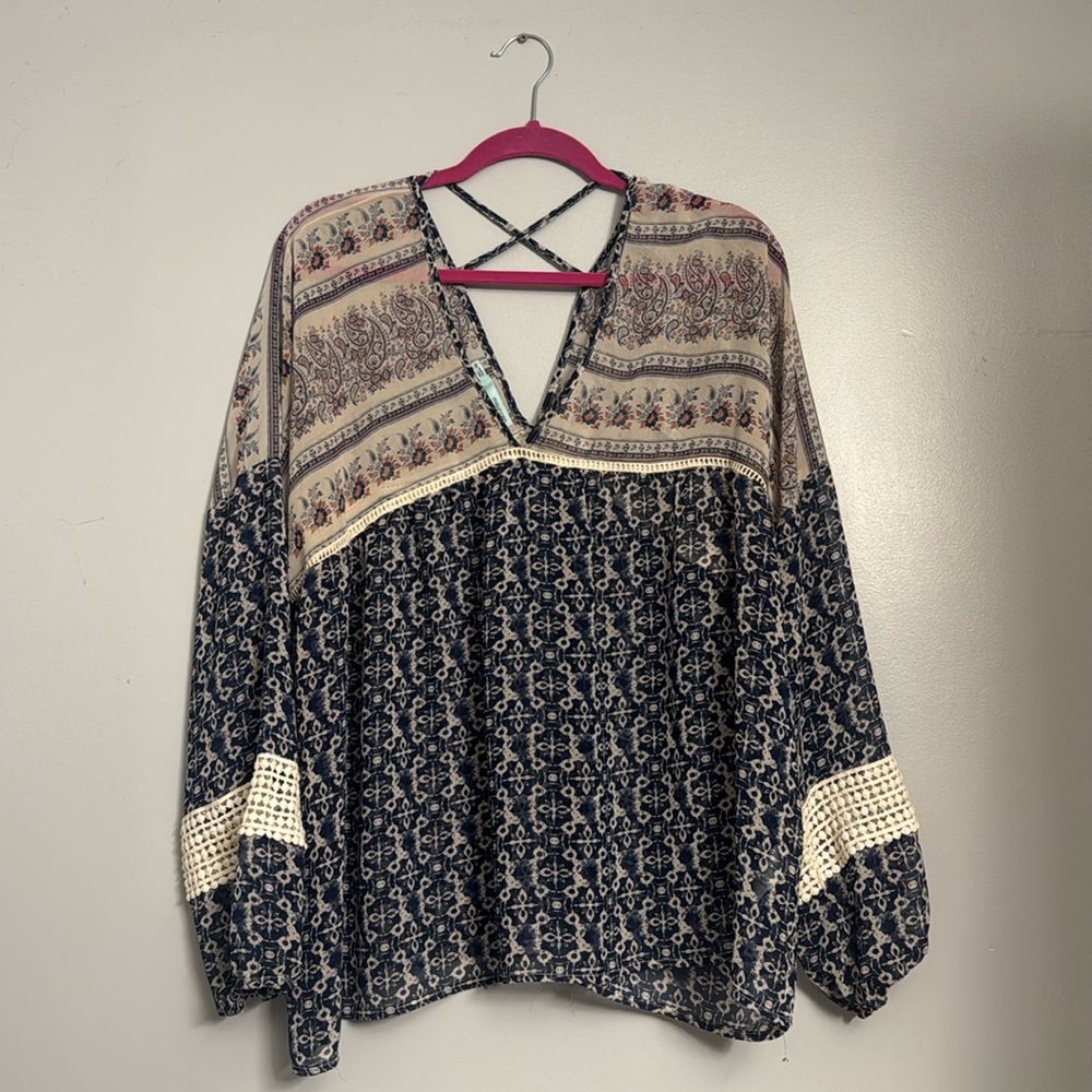 Maurice’s sheer long sleeve boho styled top size XXL.